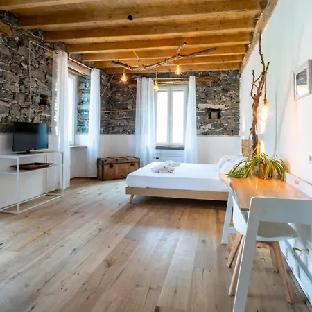 Affittacamere Salice Divino Lezzeno